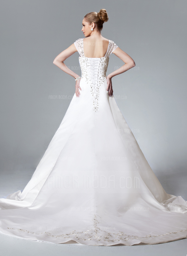 bal Cœur Traîne Chapelle Satin Robe de Mariée avec Broderie Perlé (002000558)