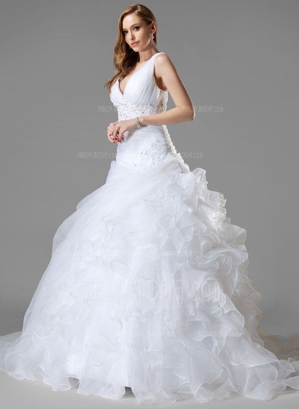 bal Col V Traîne Chapelle Organza Satin Robe de Mariée avec Ondulé lacet Perlé Sequins (002004781)