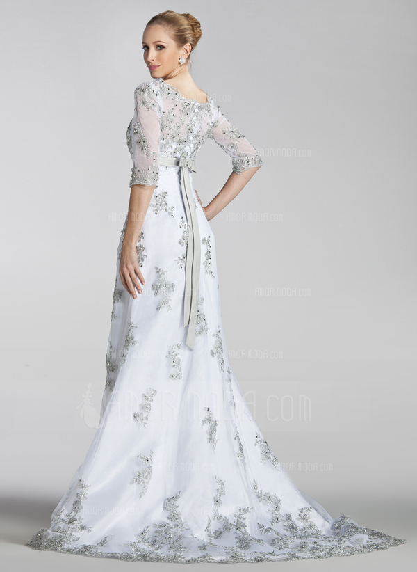 Ligne-A/Princesse Col V Traine courte Satin Dentelle Robe de Mariée avec Echarpes Perlé Sequins (002004151)