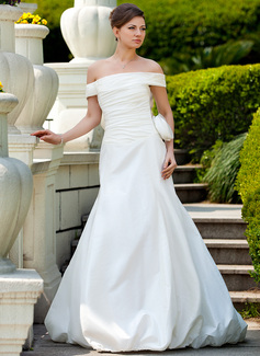 Robe de Mariée Ligne-A/Princesse Hors épaule Traine courte Taffetas Robe de Mariée avec Ondulé Fleurs (002024573) Robe de Mariée Ligne-A/Princesse Hors épaule Traine courte Taffetas Robe de Mariée avec Ondulé Fleurs (002024573)