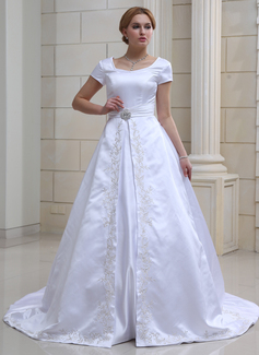 Robe de Mariée bal Col V Traîne Chapelle Satin Robe de Mariée avec Broderie Broche florale en cristal (002001632) Robe de Mariée bal Col V Traîne Chapelle Satin Robe de Mariée avec Broderie Broche florale en cristal (002001632)