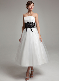 Ligne-A/Princesse Sans bretelles Longueur cheville Satin Tulle Robe de Mariée avec Dentelle Echarpes (002011609)