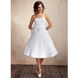 bal Cœur Longeur à mi jambe Taffetas Organza Robe de Mariée avec Ondulé Plume Fleurs (002012097)