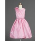 A-Line/Princess V-neck Knee-Length Taffeta Flower Girl Dress With Ruffle Flower(s) (010014618)